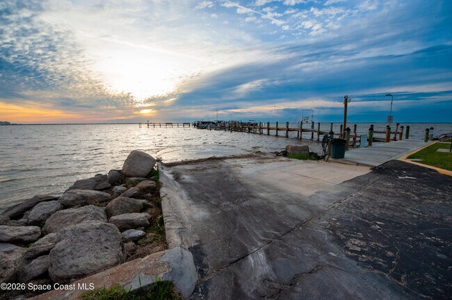 Building Photo - 230 Cape Shores Cir