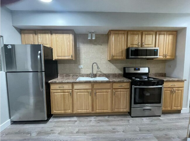 Building Photo - 5940 N Odell Ave
