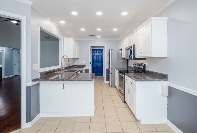 Building Photo - 1053 Grove Landing Ln