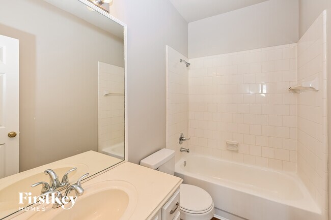 Building Photo - 18226 Auburn Woods Dr