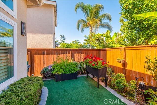 Building Photo - 14 Rowan Dr