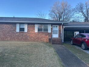 Building Photo - 1002 Ogrady Dr