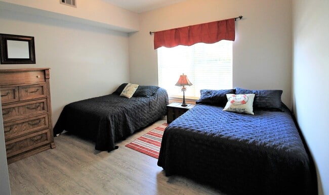 Building Photo - Updated Furnished Condo in Niceville!