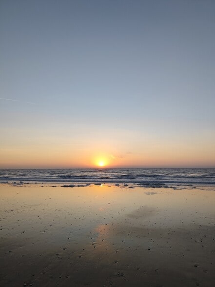 Building Photo - 306 76th Ave N