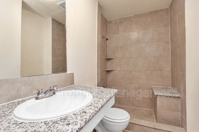 Building Photo - 6607 Brittmoore Rd