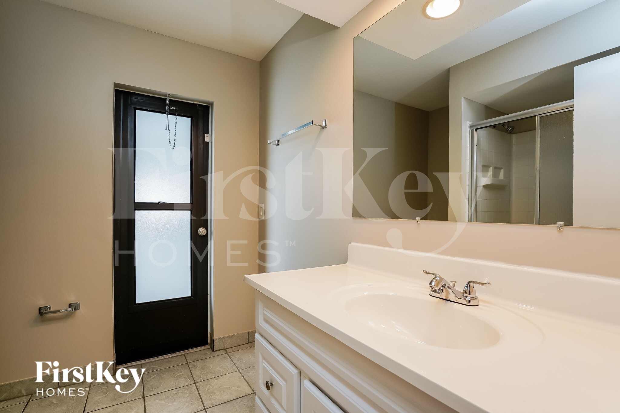 Building Photo - 302 SE 15th St