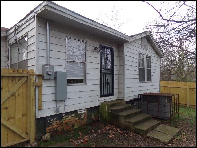 Building Photo - 4022 W 25th St