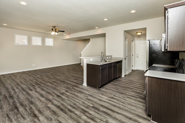 Building Photo - 306 SE 30th