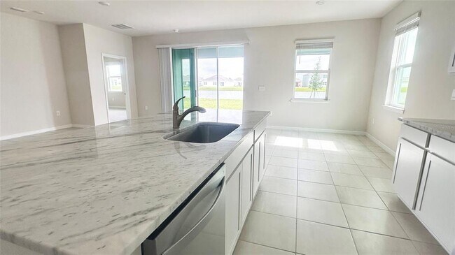 Building Photo - 17915 Cantarina Cove