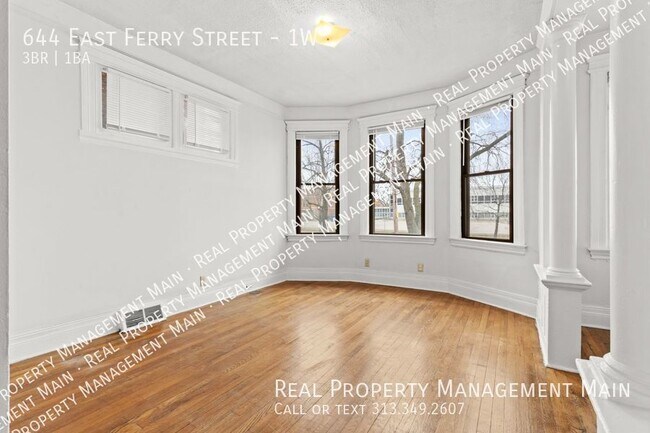 Building Photo - 644 E Ferry St
