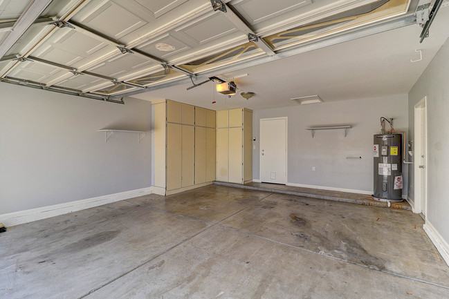 Building Photo - 11820 N 109th St