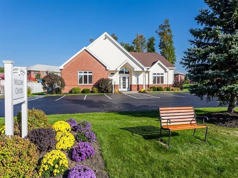 CenterPointe Apartments & Townhomes - Canandaigua, NY | Apartment Finder