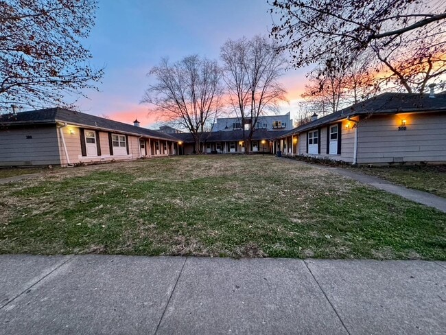 Building Photo - 308 Madison