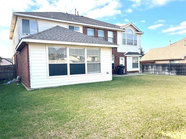 Building Photo - 7728 Parkwood Plaza Dr