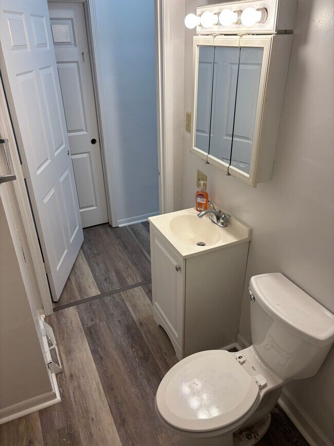 Building Photo - Ashland Home For Rent