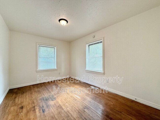 Building Photo - 3411 NW 27th St