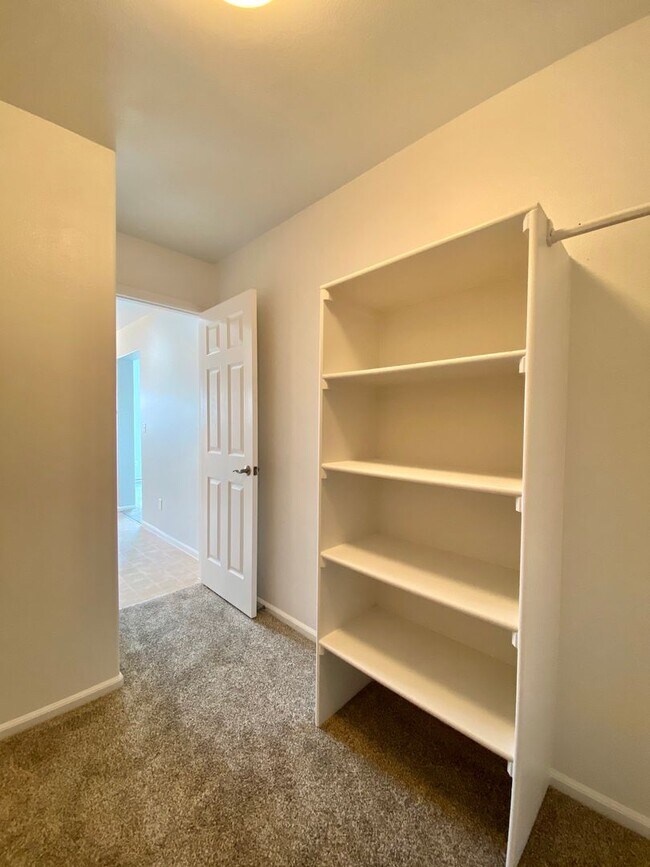 Building Photo - Fantastic Highlands Ranch Townhome - 3bed,...