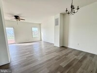 Building Photo - 56 Nicholas Dr