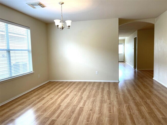 Building Photo - 7619 Painted Desert Dr