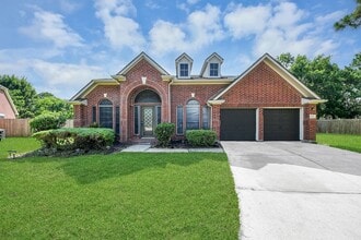Building Photo - 8322 Adler Lake Dr