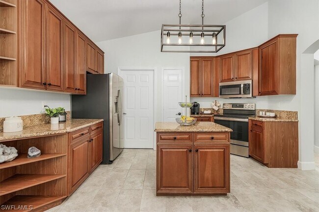 Building Photo - 20201 Burnside Pl