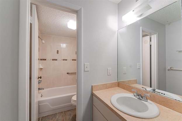 Building Photo - 5503 Pokeweed Ct