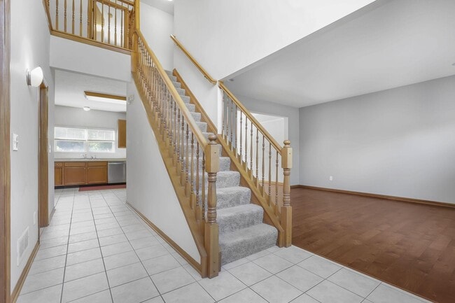 Building Photo - 3825 Delwood Dr
