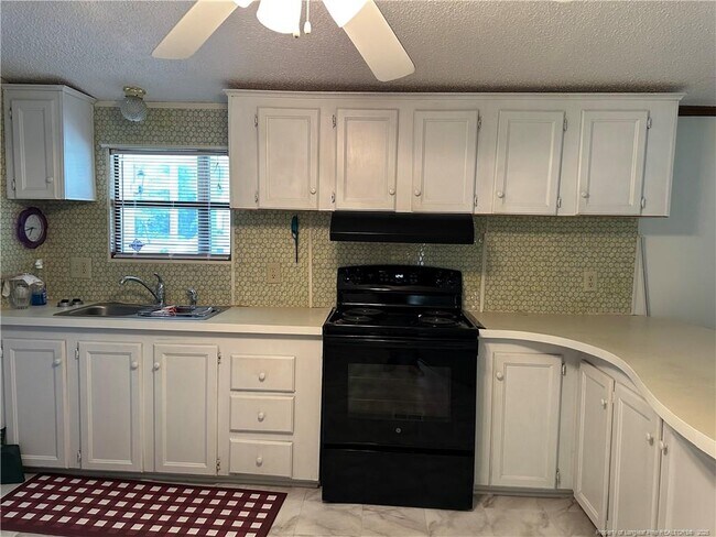 Building Photo - 301 Vass Rd