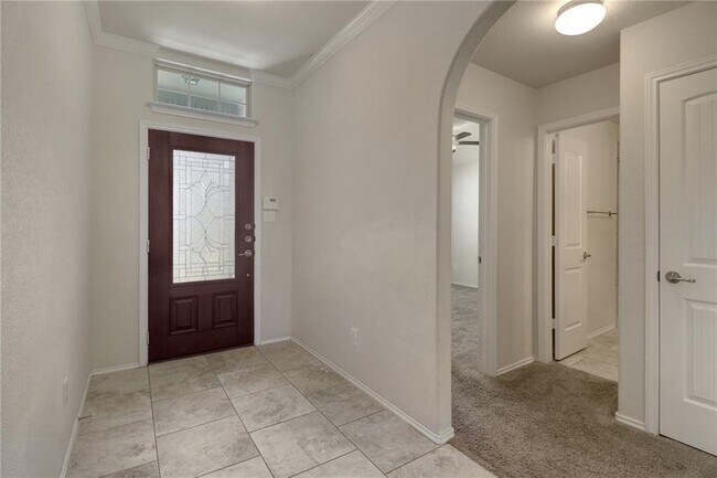 Building Photo - 330 Briar Park Dr