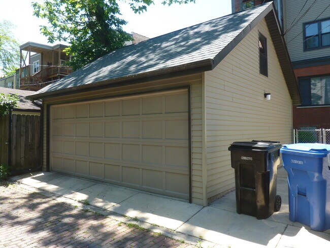 Building Photo - 5521 N Glenwood Ave