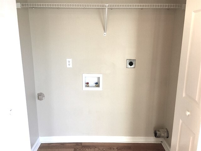 Building Photo - 16 Mallorys Way