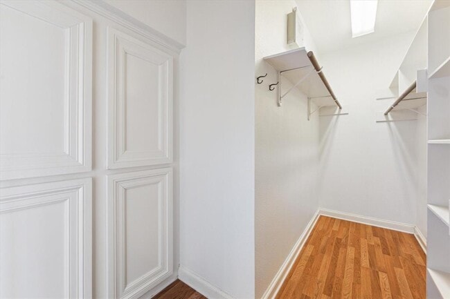 Building Photo - 1339 Parkway Ct