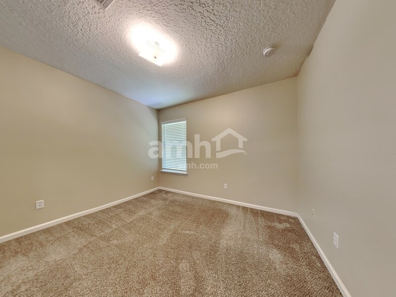 Building Photo - 96615 Commodore Point Dr