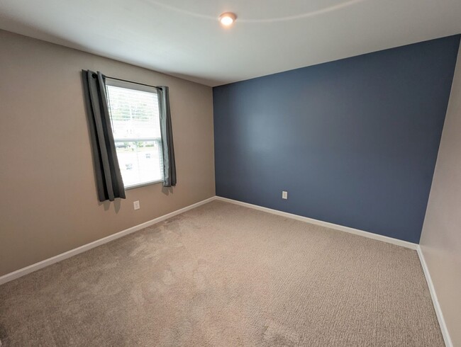 Building Photo - 1400 Marquis Pkwy
