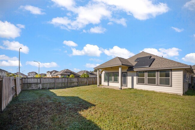 Building Photo - 1810 Winston Store Lp