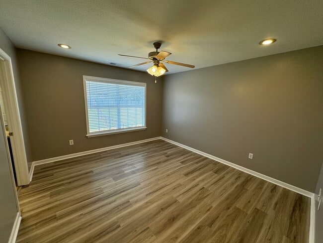 Building Photo - 3BR/2BA Home For Rent