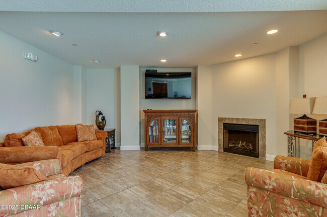 Building Photo - 3245 S Atlantic Ave