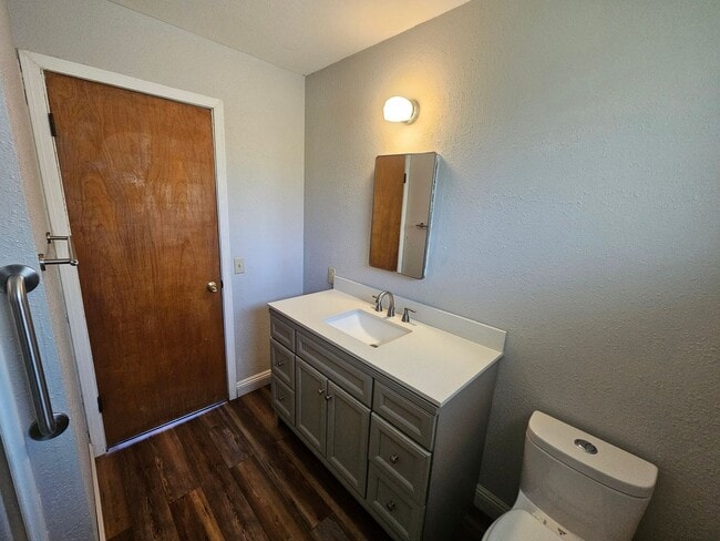 Building Photo - 3 Bedroom 1 Bathroom Home For Rent in Tehama!