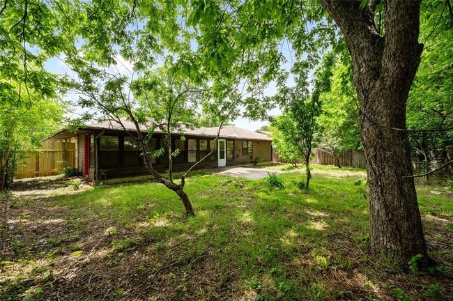 Building Photo - 5502 Salem Walk Dr