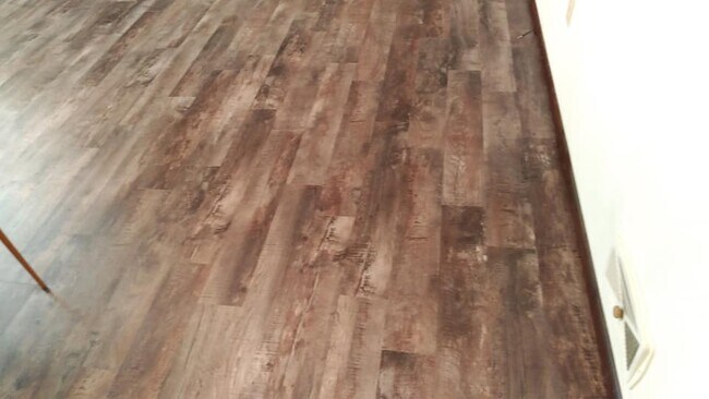 new plank vinyl floor - 804 7th Ave SE