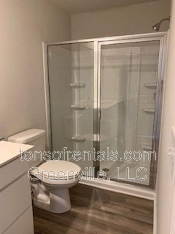 Building Photo - 413 Mopar Ln