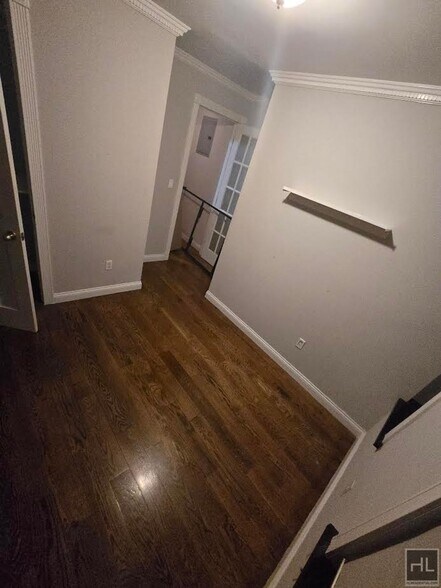 Building Photo - MULBERRY ST.