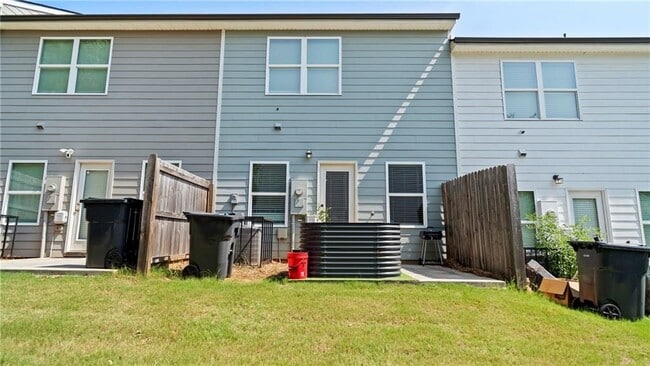 Building Photo - 585 McWilliams Rd SE