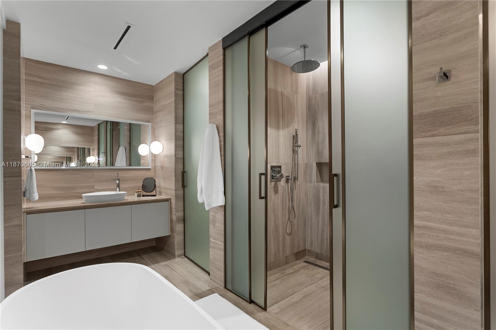 Building Photo - 5775 Collins Ave