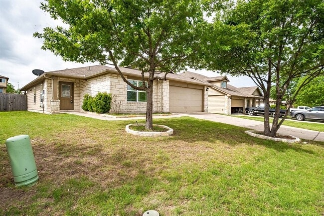 Building Photo - 219 Frio River Trail