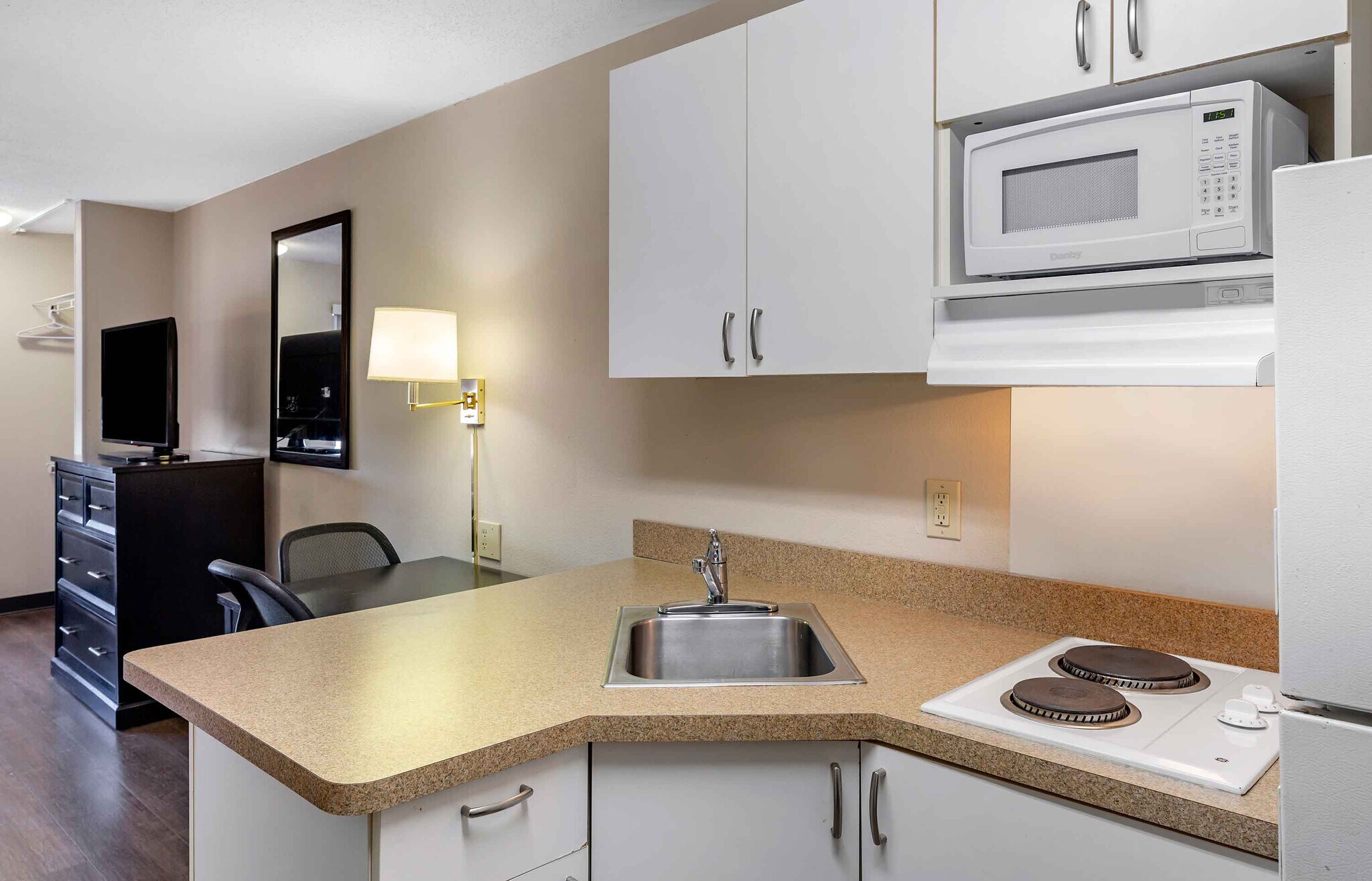 Building Photo - Furnished Studio-Fishkill - Westage Center