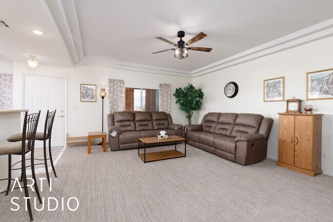Building Photo - 2-bedroom 2-bathroom upstairs condo fully ...