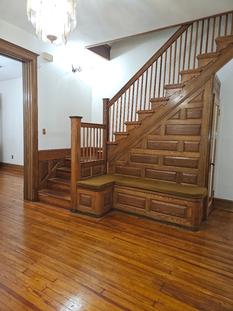 Building Photo - 117 V St NW