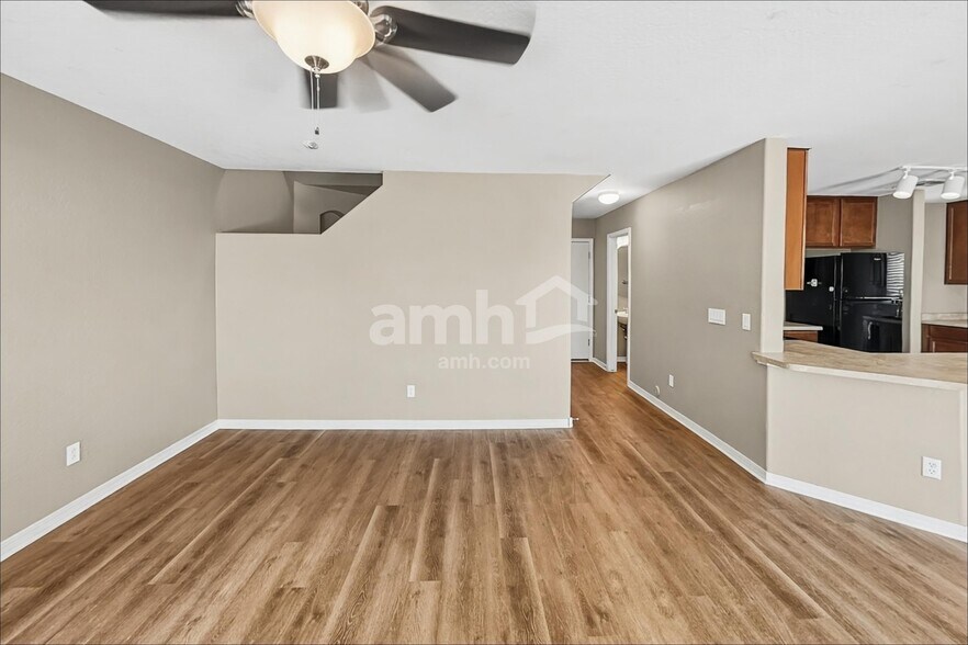 Building Photo - 20759 W Hamilton St