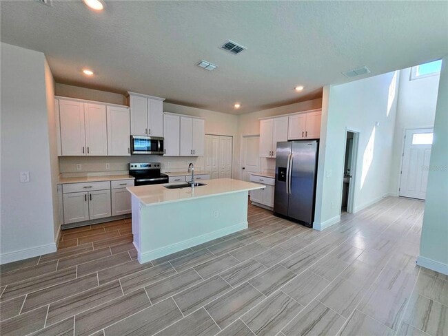 Building Photo - 2284 Hen Rd